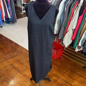 Madewell Black V-Neck Linen Midi Dress